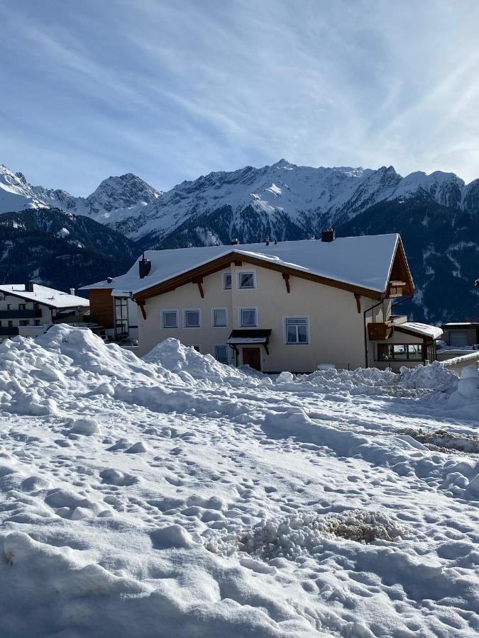 Alpenglueck Lägenhet Fiss Exteriör bild